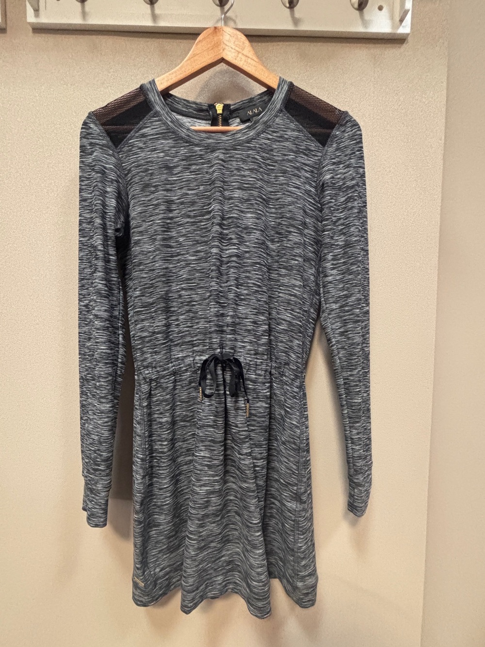 Alala W’s Small Weekender Dress in Space-Dye Gray, Like New - Picture 5 of 8
